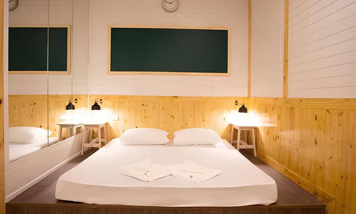 Bang Kra So Hotel | NY Resort Nonthaburi