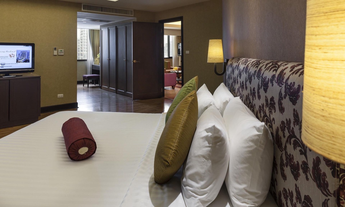 Asoke Apartment | One Bedroom Grand Suite Apartment in the city center (G43)