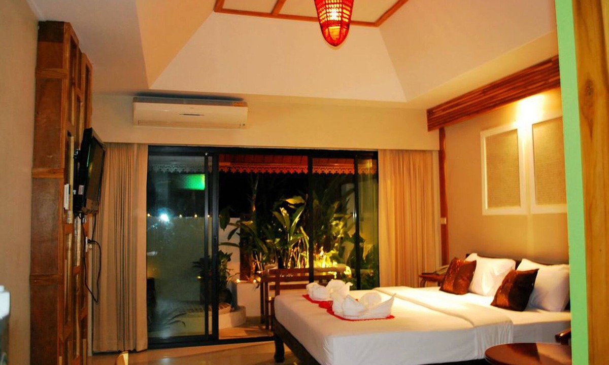 Pua Hotel | Oopkaew Resort