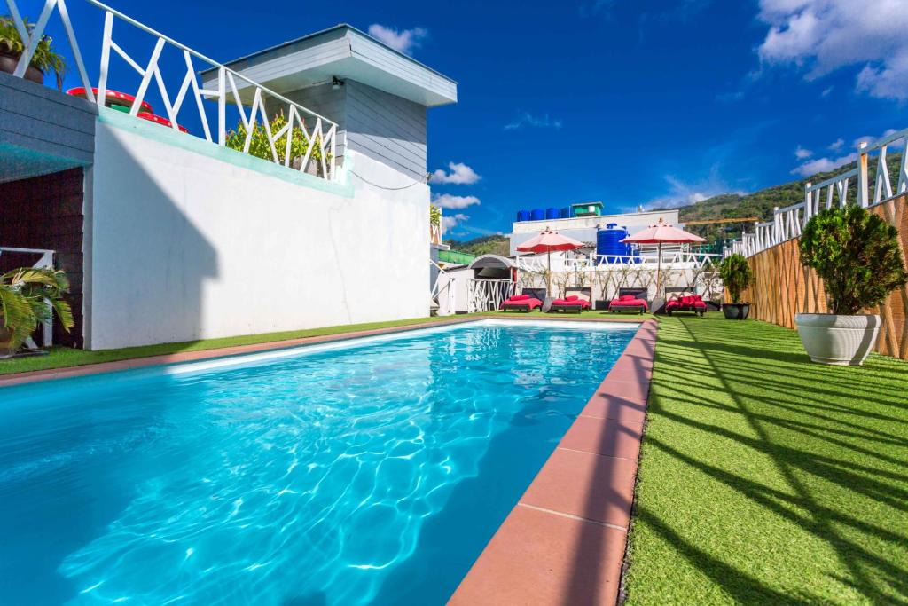 Patong Hotel | PJ Patong Resortel