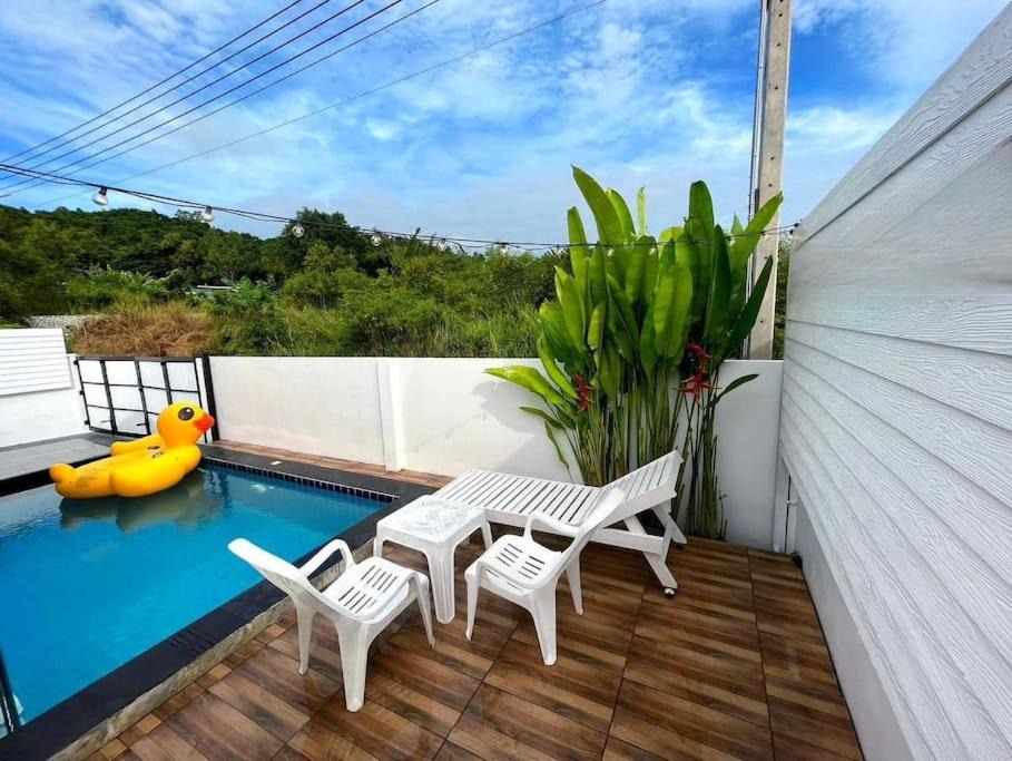 Sattahip Villa | Pool Villa Sattahip White House