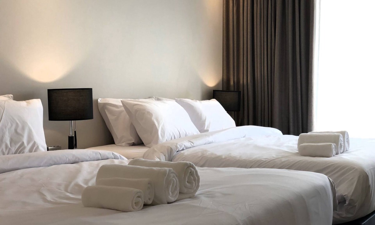 Wua Lai Hotel | POR Daowadung