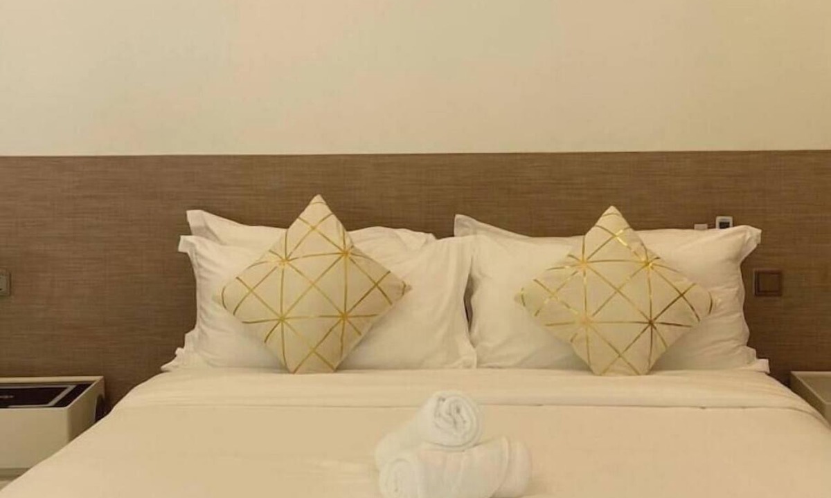 Thma Bang House | Private pool villa with big river view for 6people