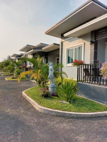 Khun Han Hotel | Raeya Garden Homestay