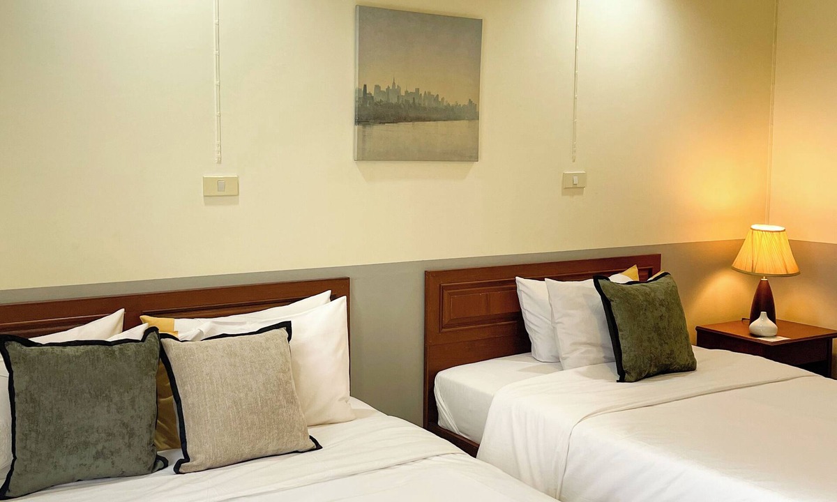 Racha Thewa Hotel | Rafael Mansion Bangkok Airport
