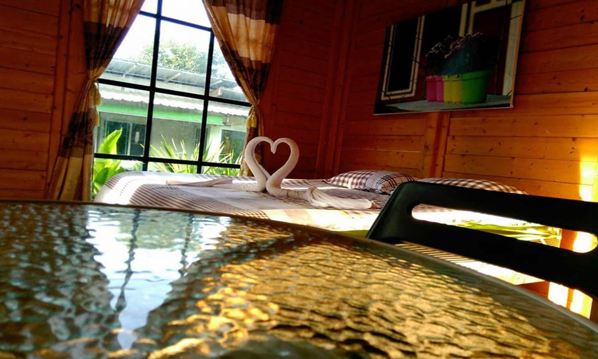 Prachantakham Hotel | Saengcha Farm Resort