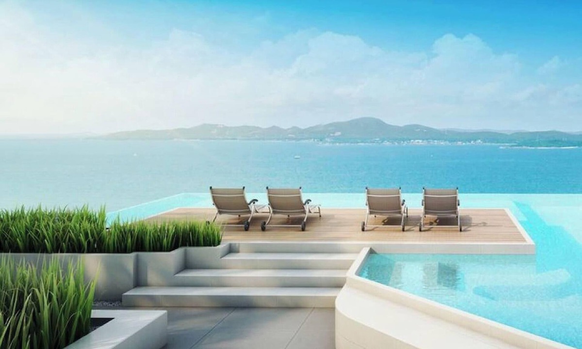 Pratumnak Hill Condo | Sea View Beauty Excellent Location - Beach Front