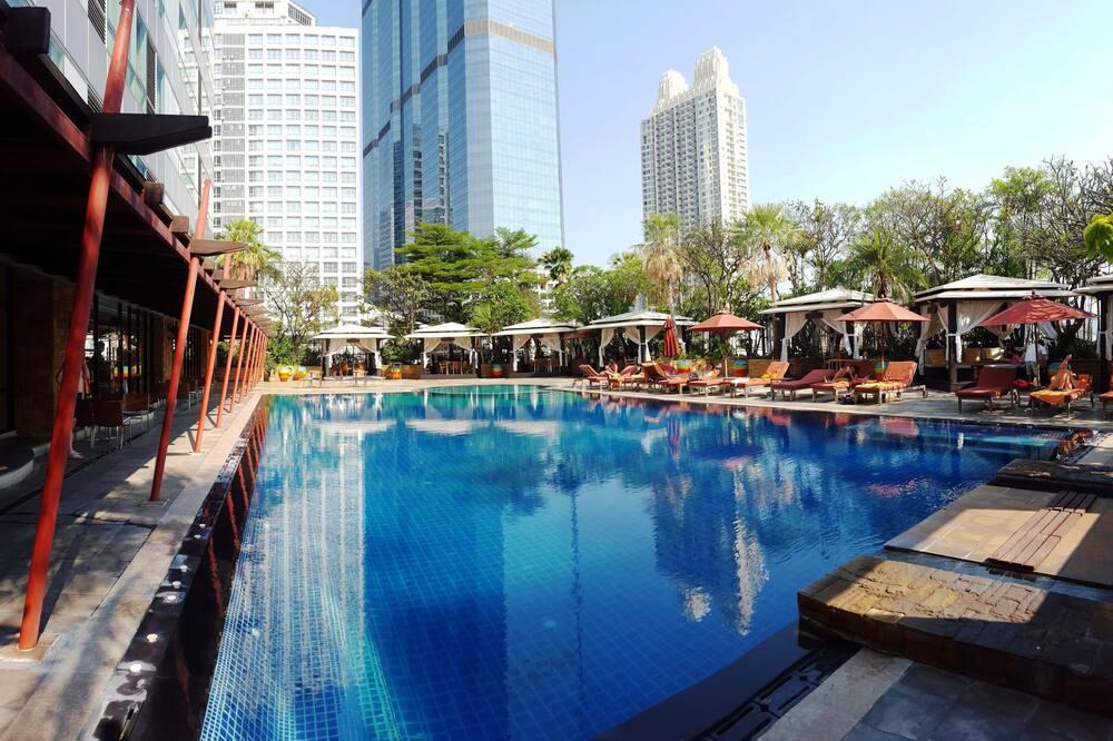 Yan Nawa Apartment | Serviced 2 Bed Panoramic Sky Villa with Pool and BTS