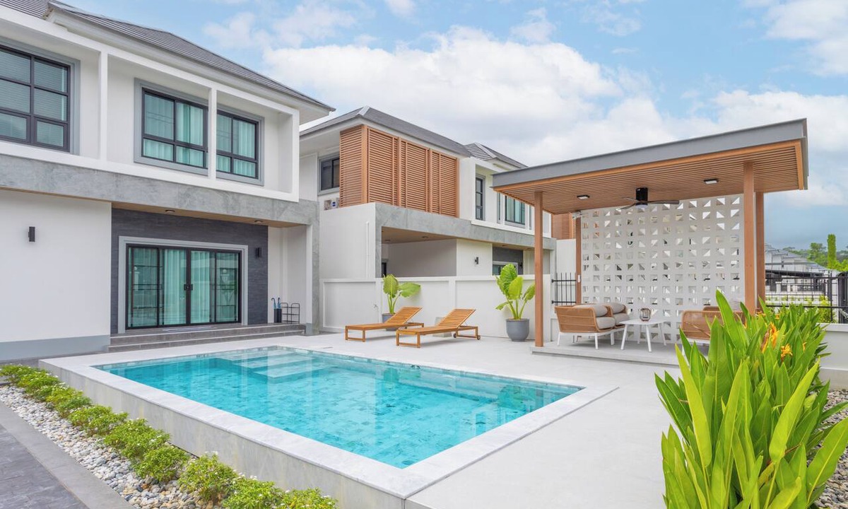 Nong Hoi House | Stylish 3BR minimal pool villa in Chiang Mai with cool AC breeze