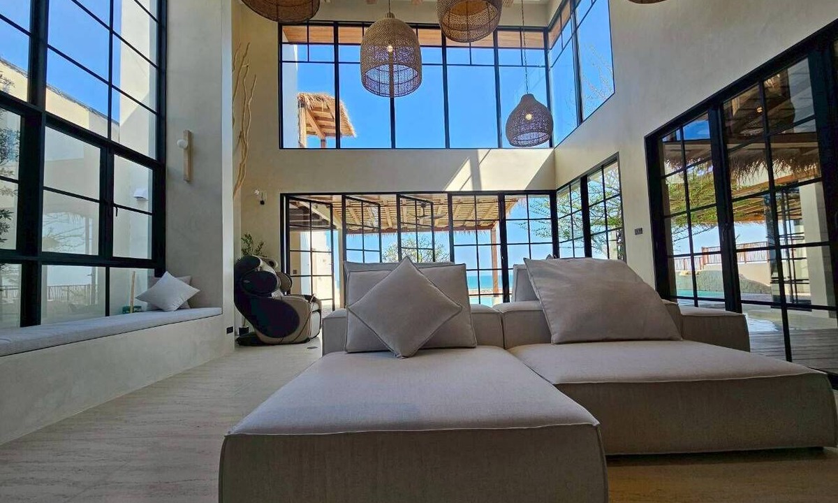 Hua Hin Villa | Sun-kissed Retreat Beachfront villa