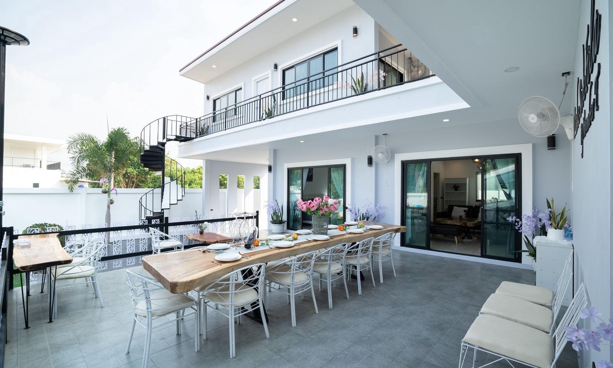 Nong Prue Villa | Lake Side Fila. Pool Villa by The lake. Jomtien Beach Pattaya