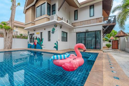 Central Pattaya Villa | Thai Home Luxury 3bedroom pool villa near Hollywood