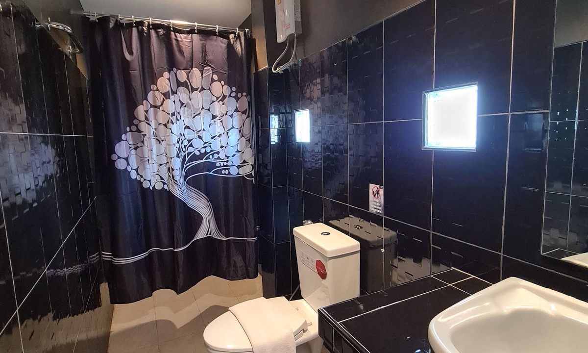 Phitsanulok Hostel | The 8 Factory Hotel Phitsanulok