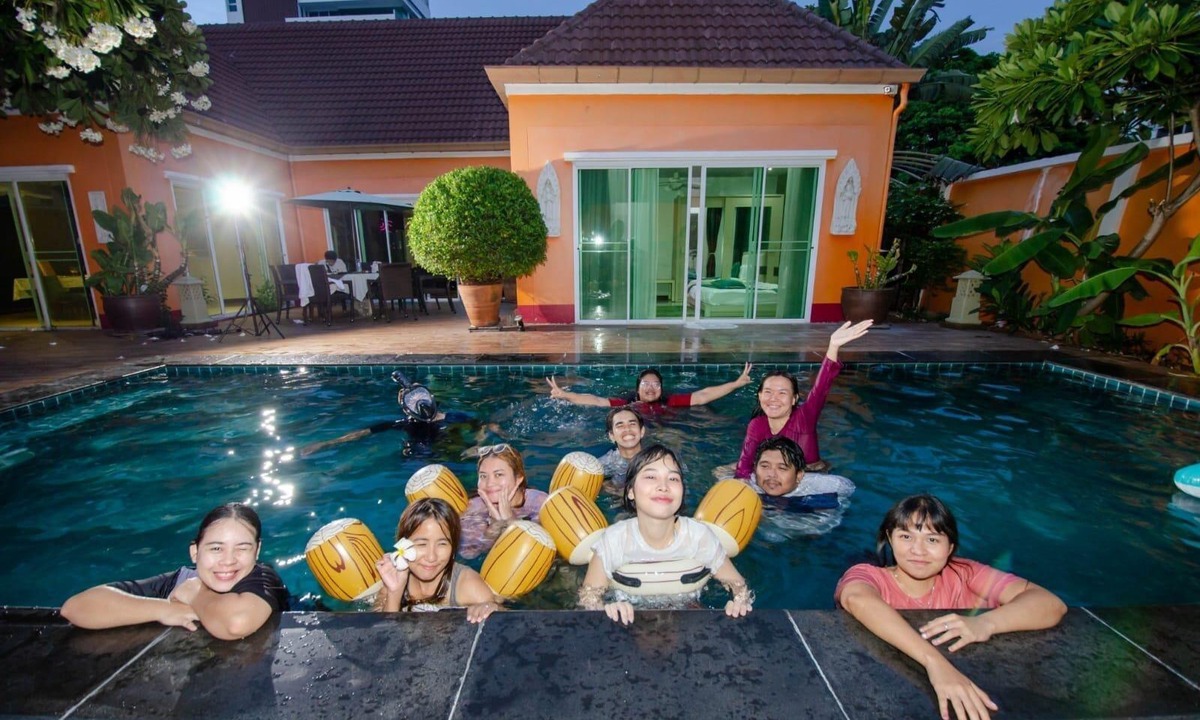 South Pattaya Villa | The Ace 6 Bedroom- 6 Bathroom Villa Pattaya