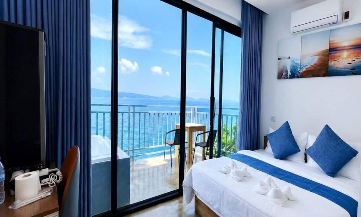 Koh Rong Sanloem Resort | The Cliff Bungalow