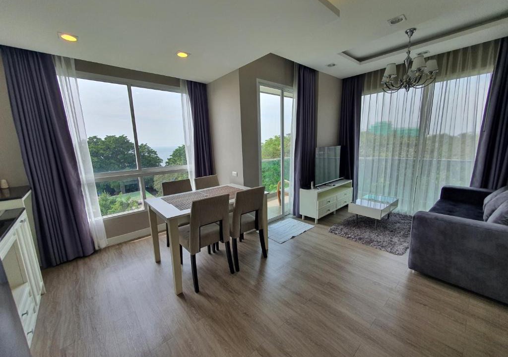 Saen Suk Apartment | The Exclusive @WON Beach Suite & Toproof Pool