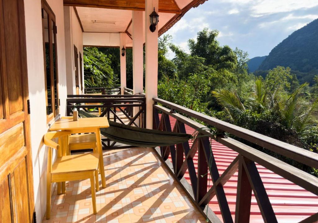 Muang Ngoi Neua Hotel | The Garden of Eden