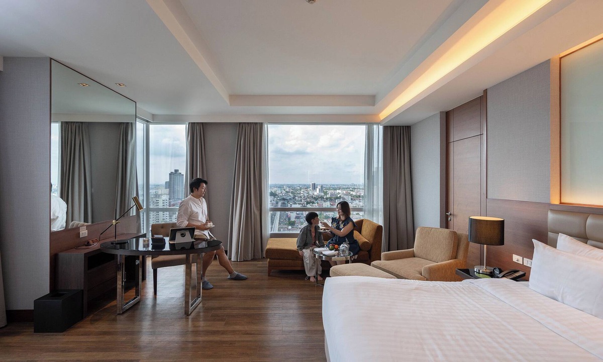 Hua Mak Hotel | The Grand Fourwings Convention Hotel