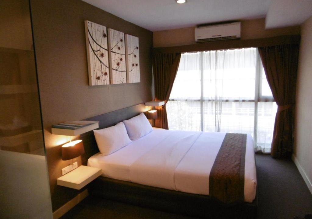 Sukhumvit Hotel | The Green Bells