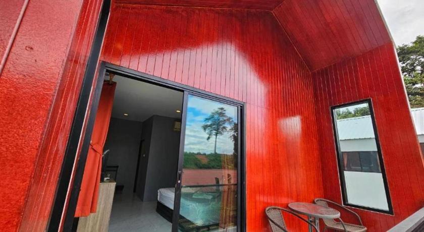 Hin Dat Resort | The Raft Land Resort