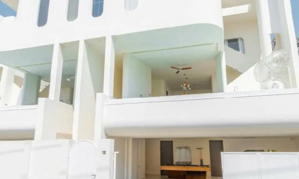 Pong House | Thep Prasit Jomtien 6BR Pool Villa · Karaoke & Gam