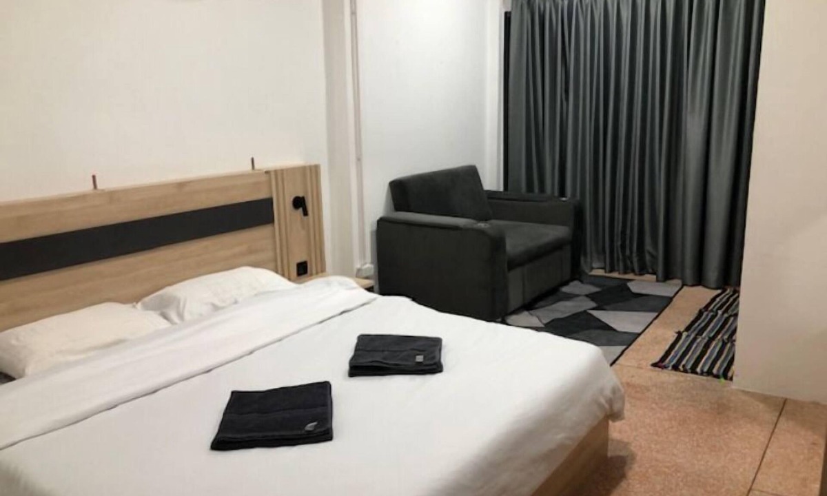 Silom Hostel | Urban Jungle Hostel