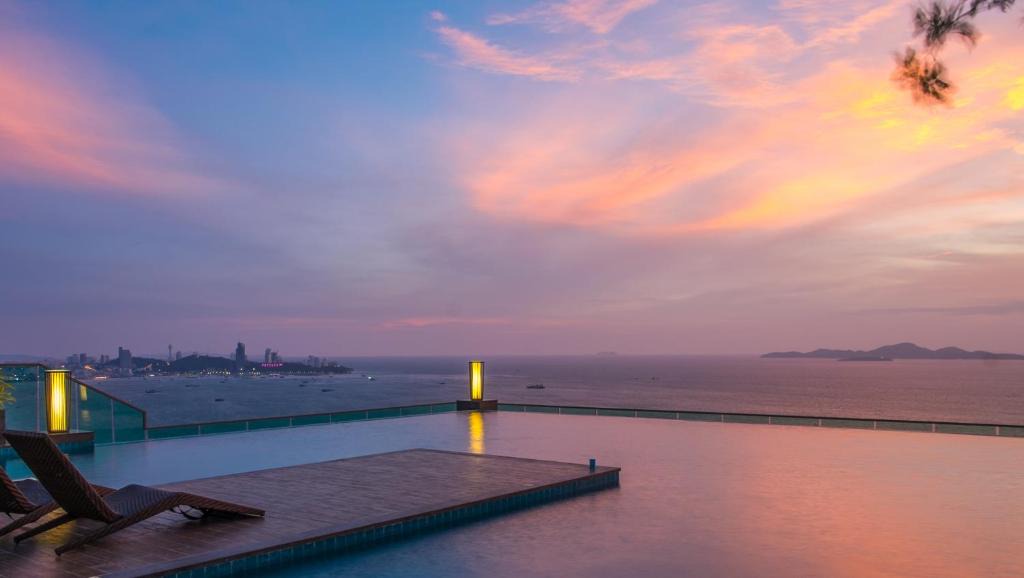 North Pattaya Apartment | Wong Amat Tower By Peter