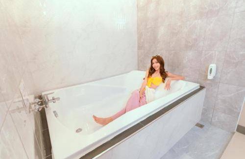 Chonburi Hotel | 35 m² Hotel ∙ 3 guests
