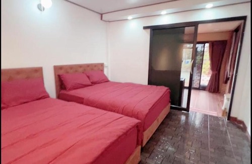 Laem Sing House | บ้านพักป้าชบา ชายหาดแหลมสิงห์