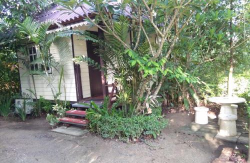 Tha Khoei House | บ้านไอหมอกสวนผึ้ง