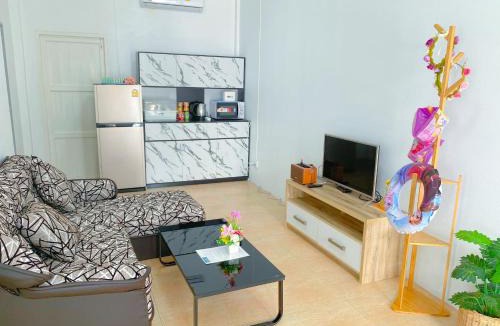 Ang Sila House | พูลวิลล่าบางแสน 2ห้องนอน 1ห้องน้ำ