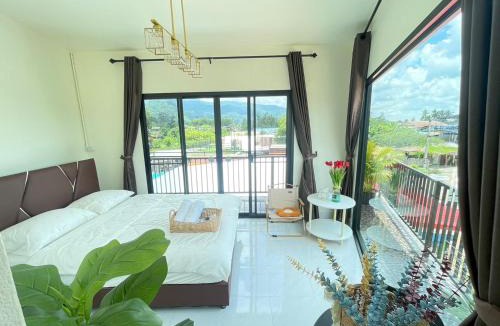 Noen Maprang House | ภูผา เฮ้าส์ รีสอร์ท
