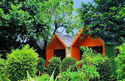 Sam Wa Tawan Ok Hotel | สวนไมตรีจิต รีสอร์ท Suan Maitrichit Resort