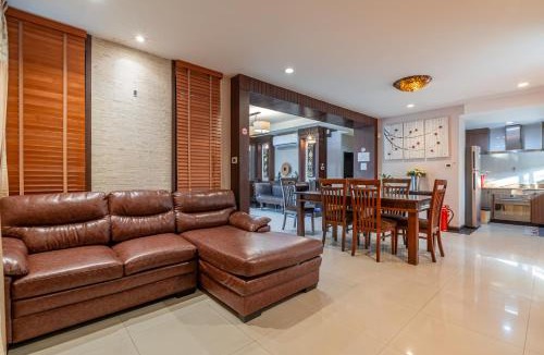 Central Pattaya Villa | 芭提雅近好莱坞45号三卧别墅