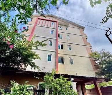 Chan Kasem Apartment | 203 Budget Room, wifiutilities, Bangkoks center