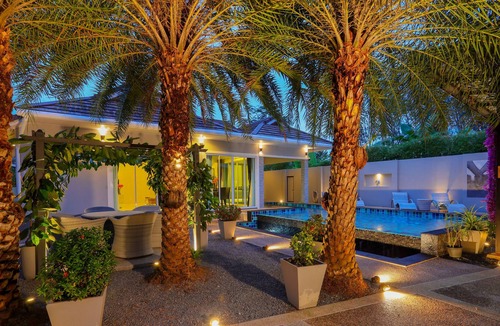 Krabi Villa | 3 Bedroom Platinum Pool Villa Smooth as Silk
