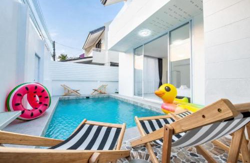 South Pattaya Villa | 3 Bedroom Pool Villa Royal Park Village Pattaya