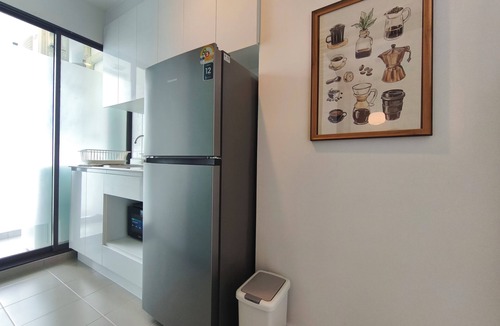 Bangkok Yai Condo | 3 mins walk BTS Minimalist 1BR Fast Wifi