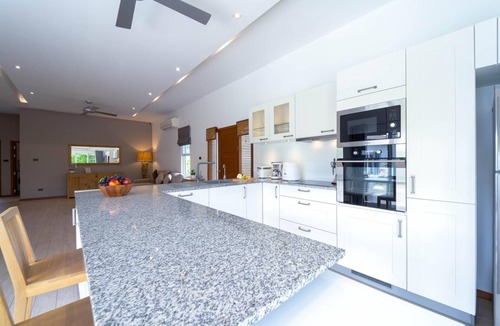 Hua Hin Villa | 4 Bedroom Private Pool Villa (MR51)