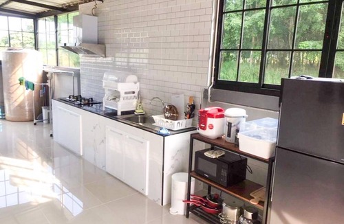 Sattahip House | 400 m² House ∙ 4 bedrooms ∙ 12 guests