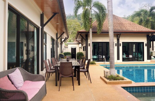 Rawai House | 8 Bedroom Phuket, Rawai Villa: Pool, Jacuzzi and Tropical Garden