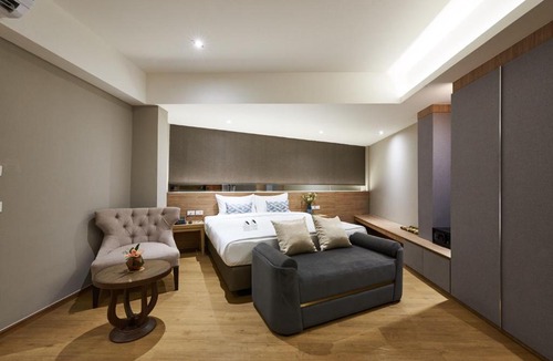 Suan Luang Hotel | Almas Hotel Bangkok