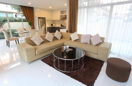 Na Chom Thian Villa | AnB-Glass House pool villa-3BR close to Jomtien beach