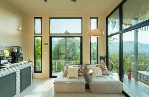 Wok Tum Villa | Archie Paradise View