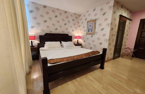 Asoke Hotel | August Residence