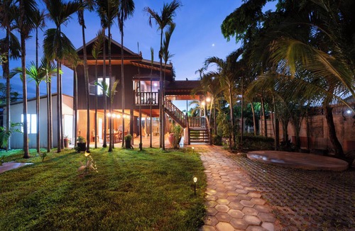Siem Reap House | Authentic Khmer Home Pavilion & Tropical Garden