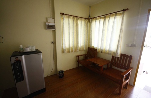 Khanom Hotel | Baan Chomlay Resort