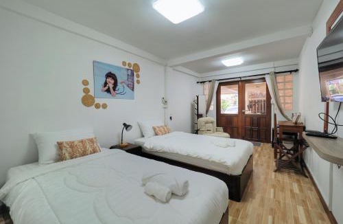 Ayutthaya Hotel | Baan inta hostel - บ้านอินตาโฮสเทล