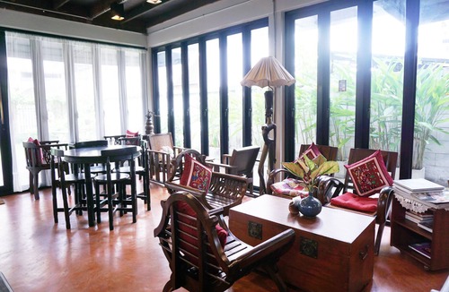 Thanon Nakhon Chai Si House | Baan Ongkharak Bed & Breakfast - Adults Only