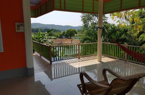 Takat Ngao House | Baan Pak Phutawan Resort